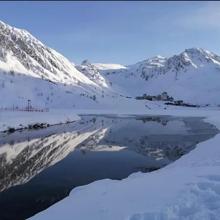 Apartment Le Lac, Au Pied Des Pistes, In-out. *